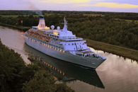Cruise ship image